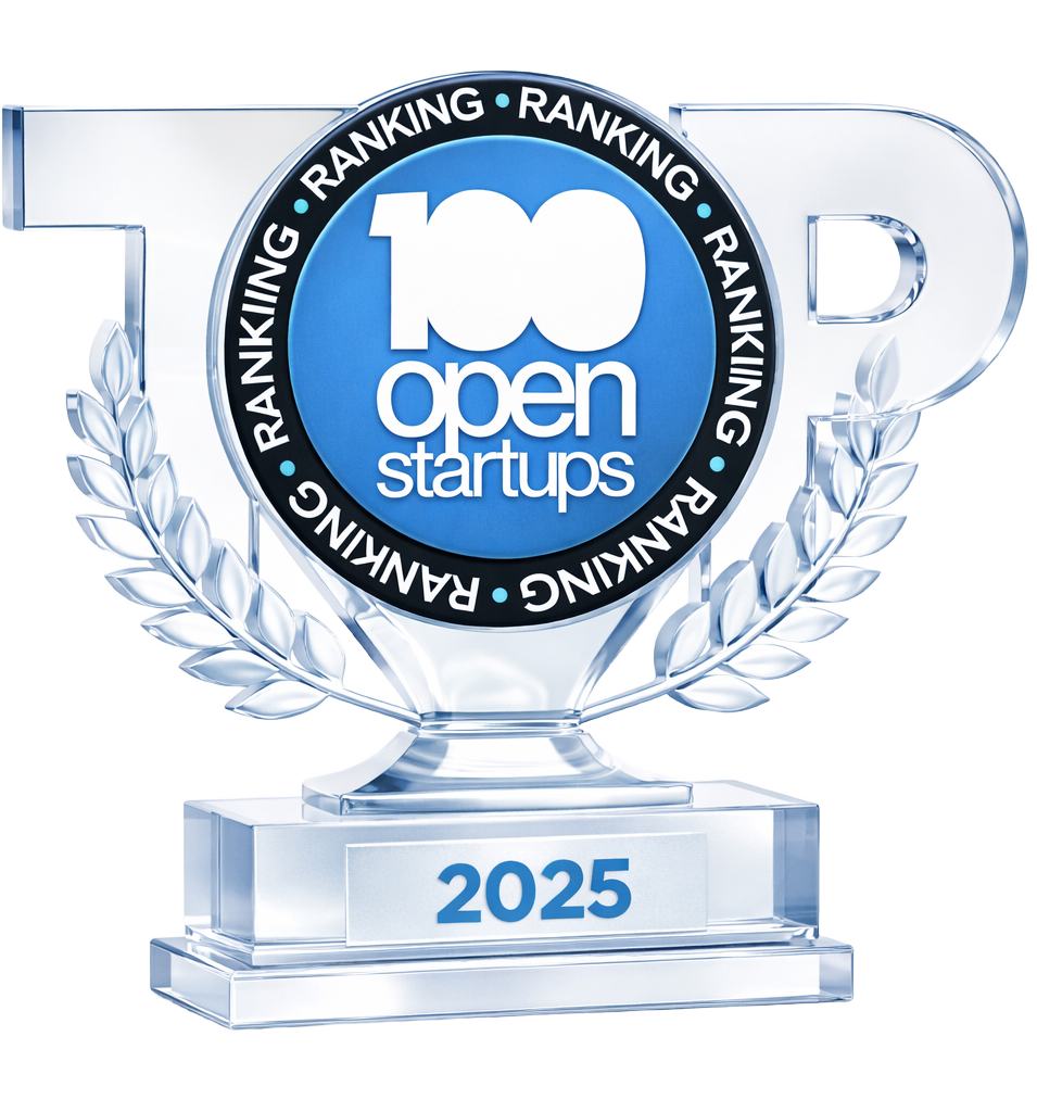 Troféu transparente com selo '100 Open Startups 2025', reconhecendo empresas entre as mais bem posicionadas no ranking de inovação aberta e conexão com startups.